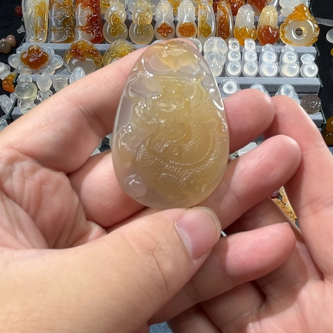 玛瑙/玉髓未镶嵌颈饰