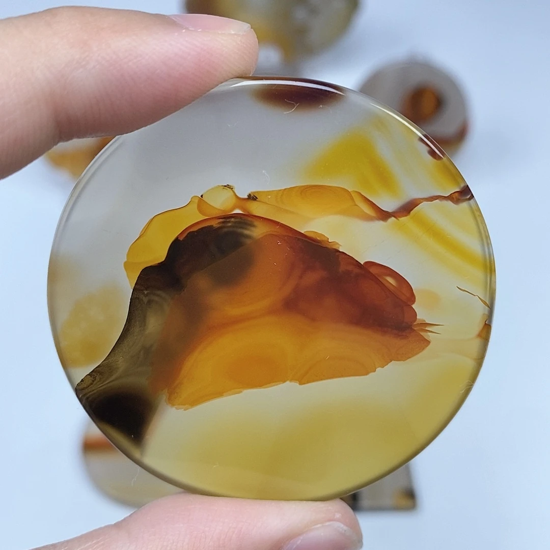 X***Y玛瑙/玉髓未镶嵌珠宝半成品