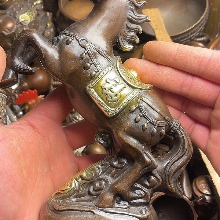 诚信经营铜器摆件