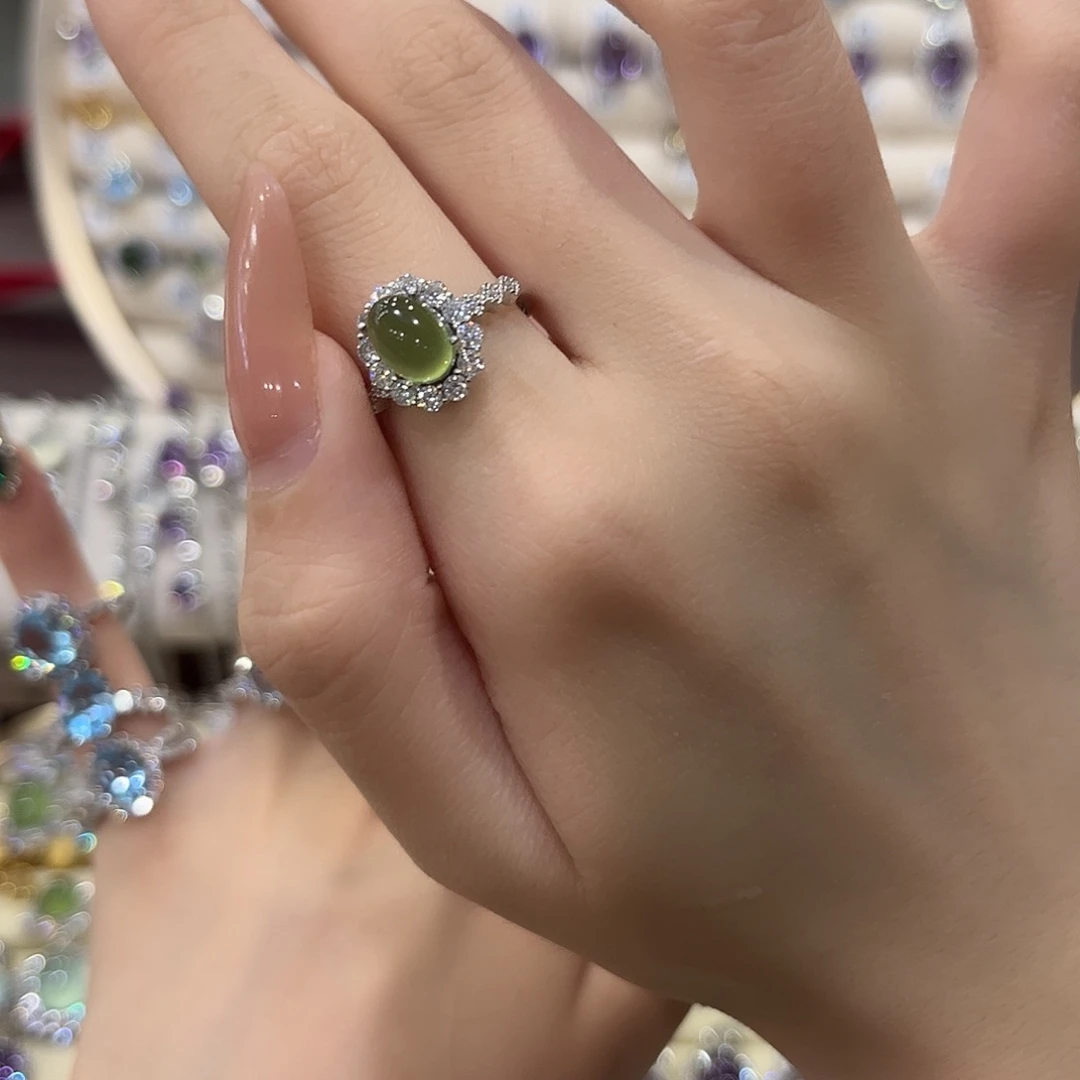 奶****蛇纹石玉银S925镶嵌女款戒指