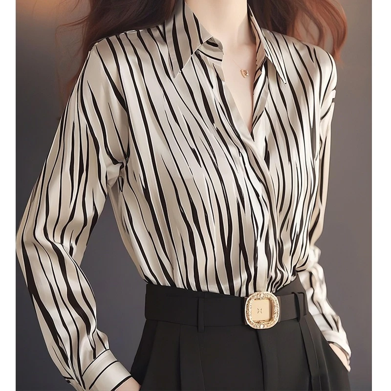 时尚轻奢冷淡系条纹翻领长袖衬衫女春秋新款高端洋气减龄遮肉衬衣