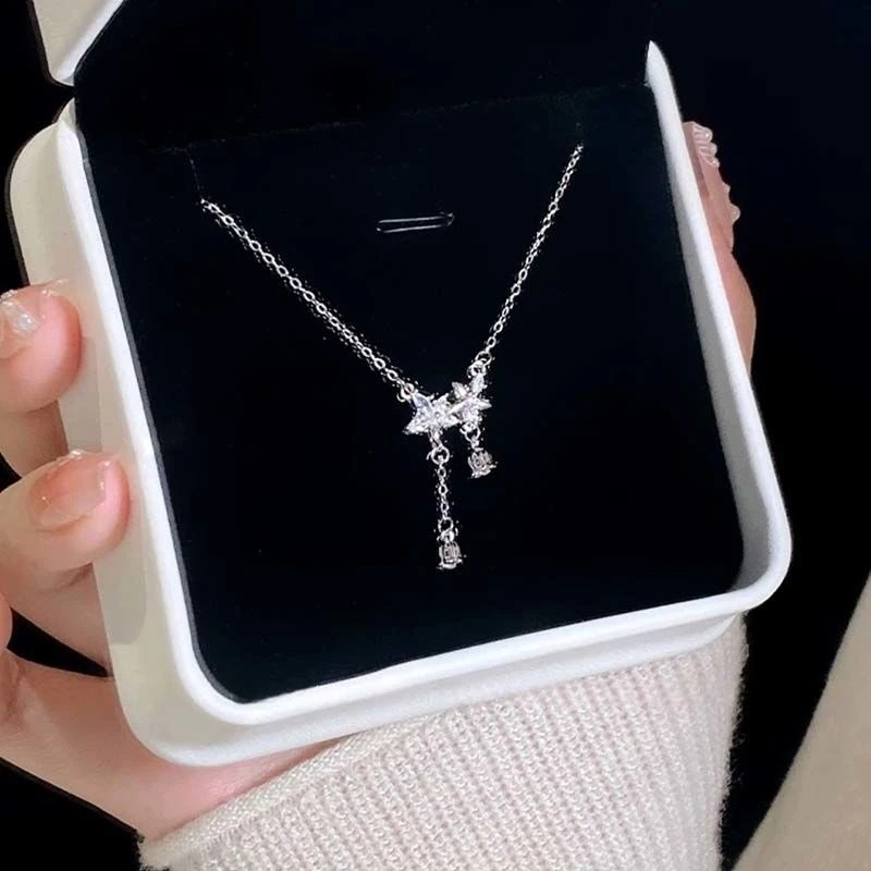 柯柒 钛钢项链 花朵铃兰花项链轻奢时尚气质小众设计感甜美锁骨链