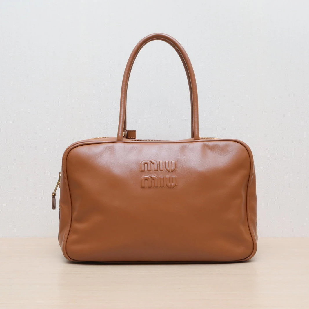99新 MIU MIU/缪缪 【双攀】MIUMIU 保龄球 公文包  皮革C