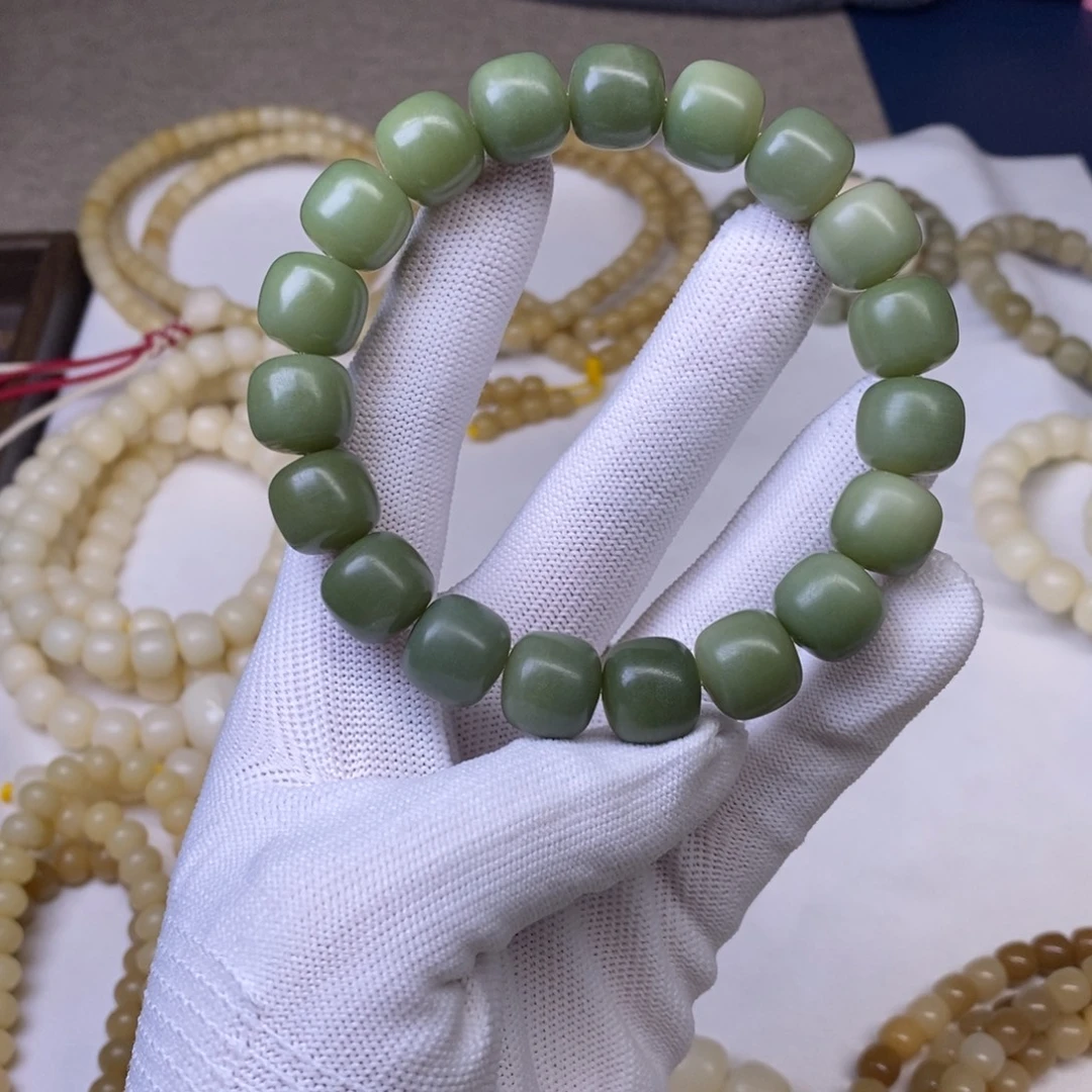 开***乐菩提根/象牙果吊坠开心