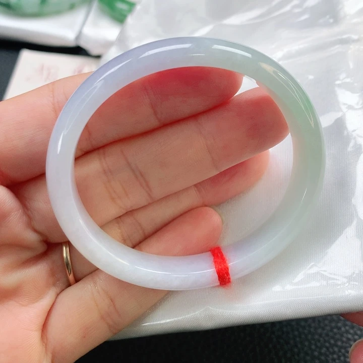 未镶嵌手镯翡翠52.8贵妃