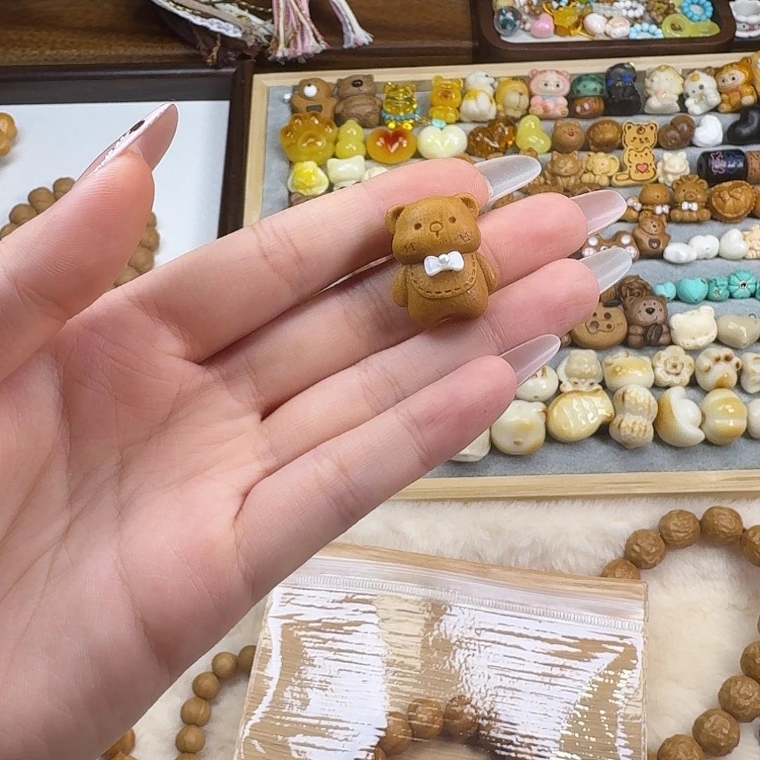 猴头核桃手串小熊