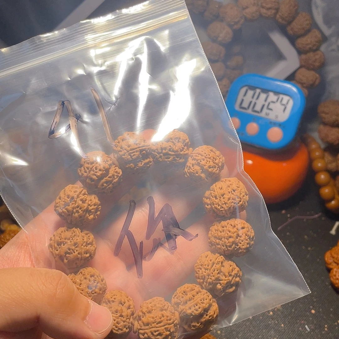 金刚菩提吊坠你**空蜂窝