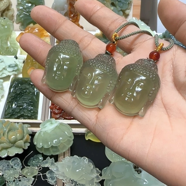 蛇纹石玉未镶嵌吊坠
