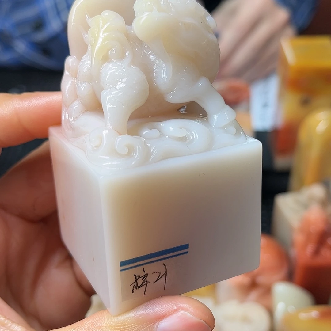 寿山石印石这种现象很明显了呢