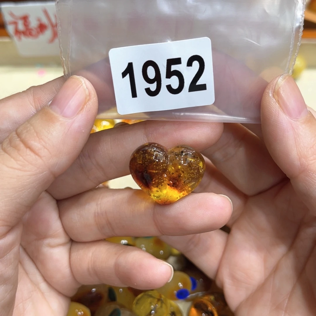 苹***琥珀未镶嵌珠宝奇石