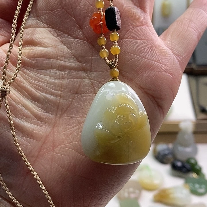 和田玉颈饰未镶嵌南**集