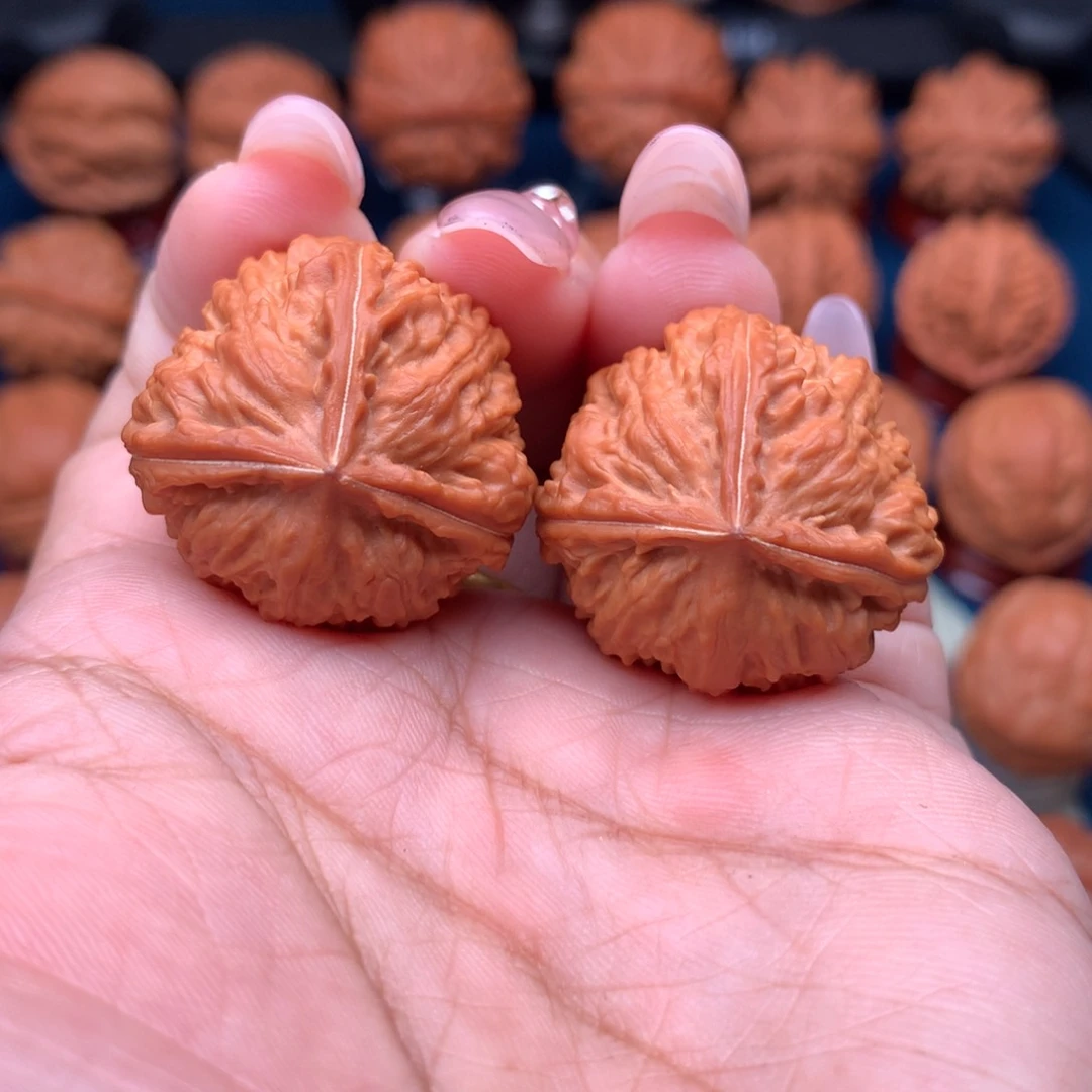 把件文玩核桃三棱
