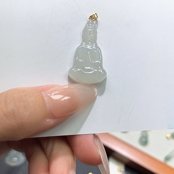 颈饰18K金镶嵌翡翠