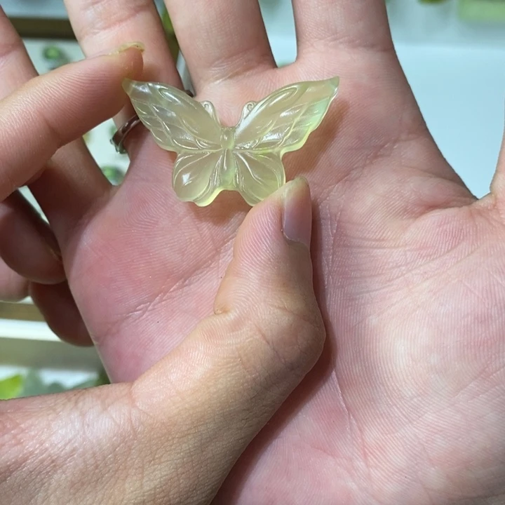 未镶嵌蛇纹石玉吊坠(不含链)