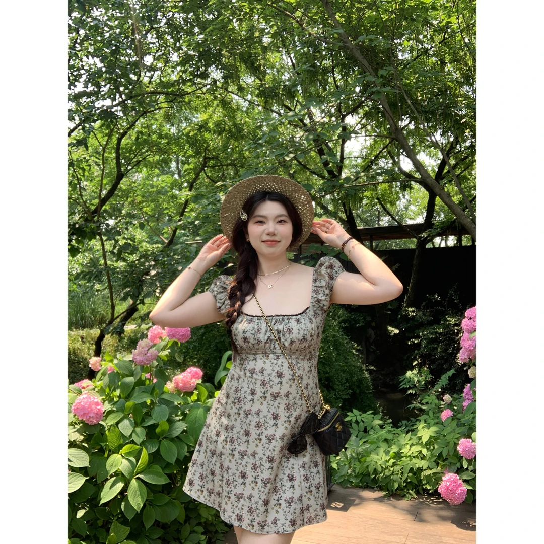 M5T6微胖 花野序曲~/氛围感甜妹碎花裙气质收腰方领大码连衣裙
