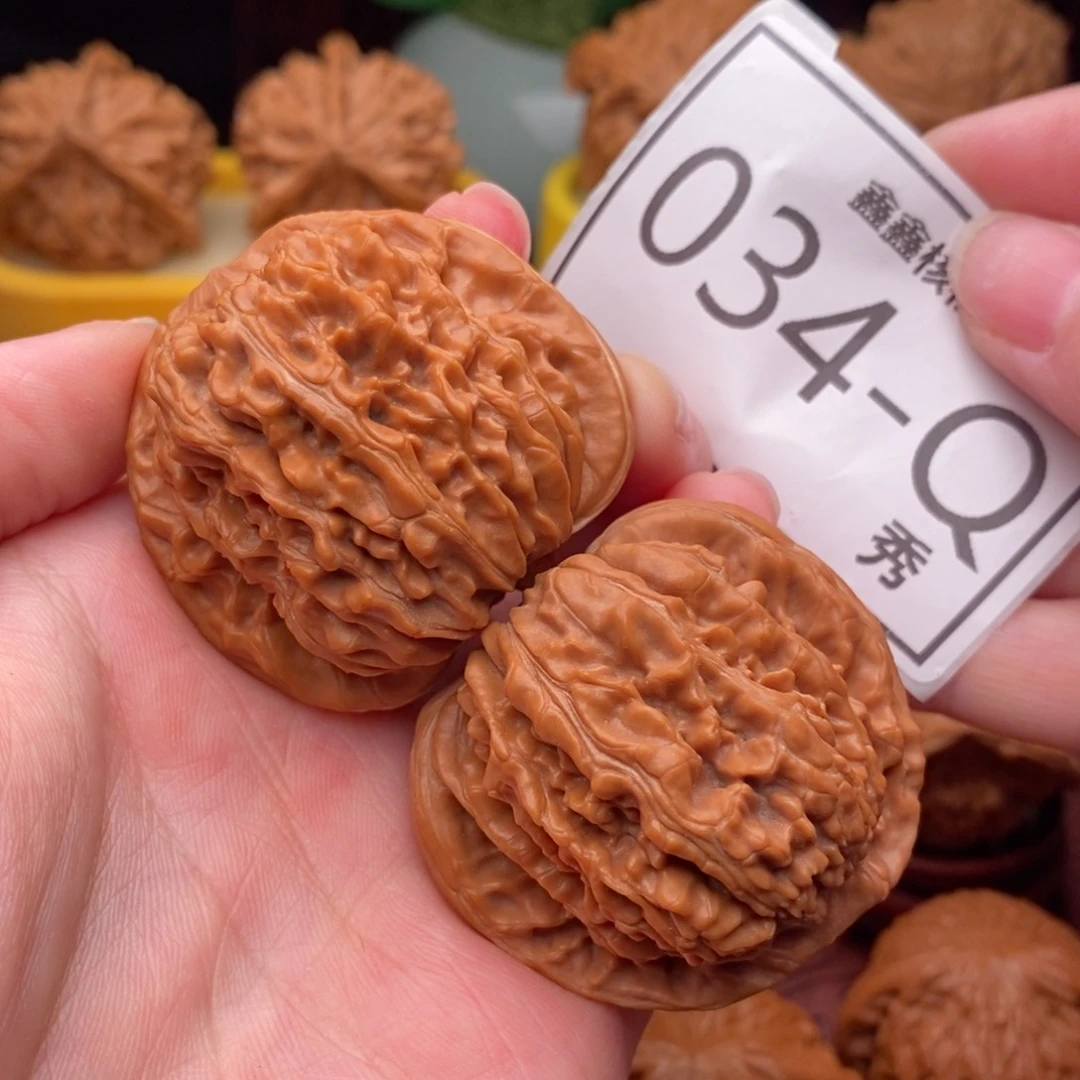 文玩核桃把件汉高楼44