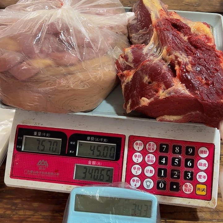 广西土耕马马肉、送马油沙姜小米辣12个月中国大陆