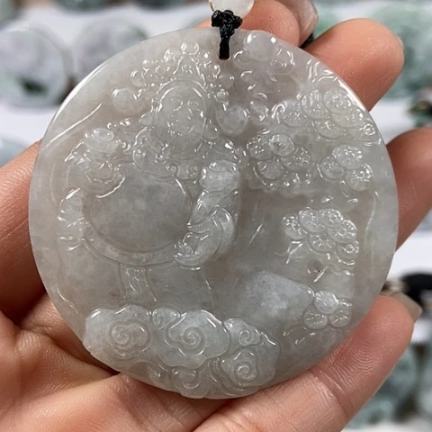 翡翠颈饰未镶嵌 财神爷福利