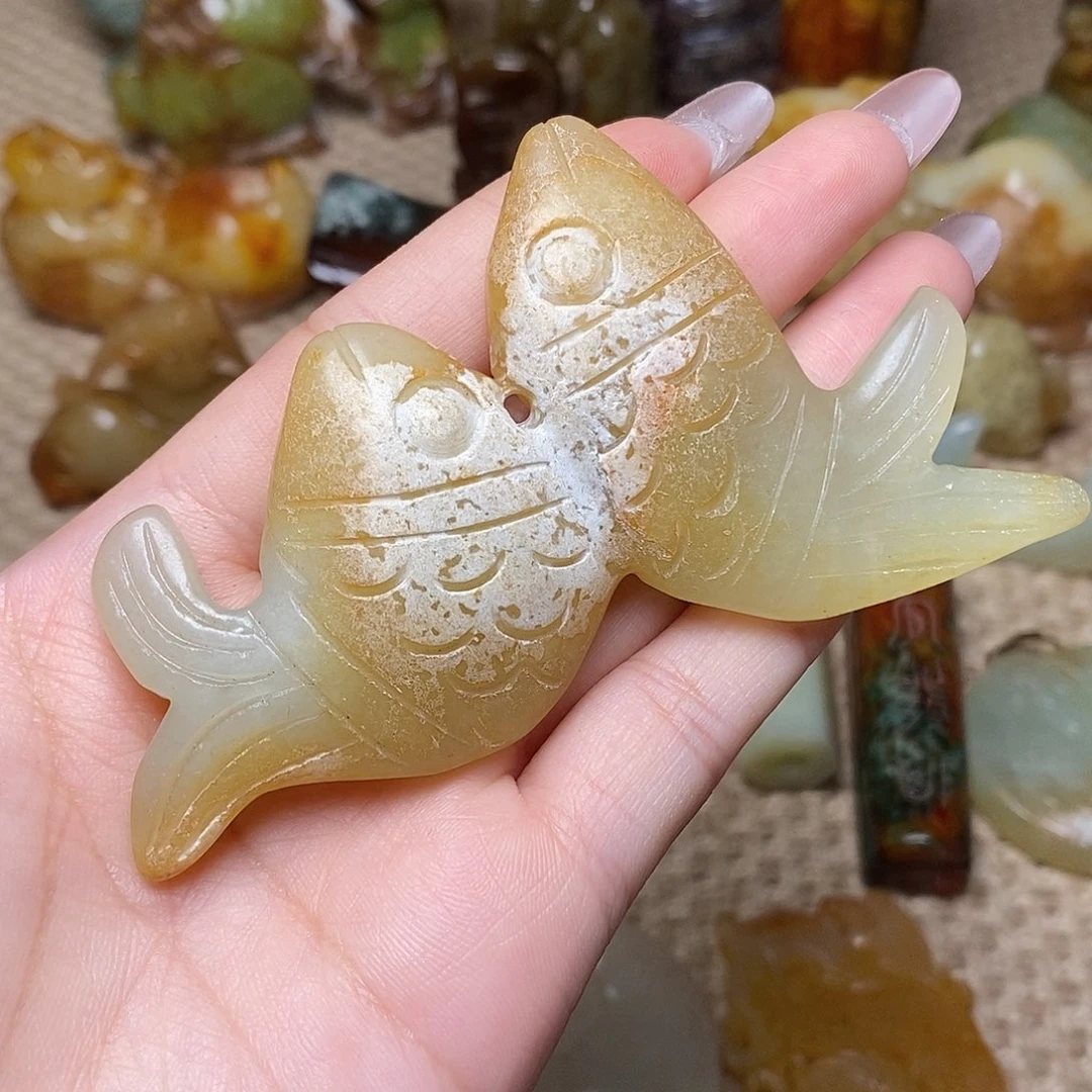 未镶嵌蛇纹石玉颈饰