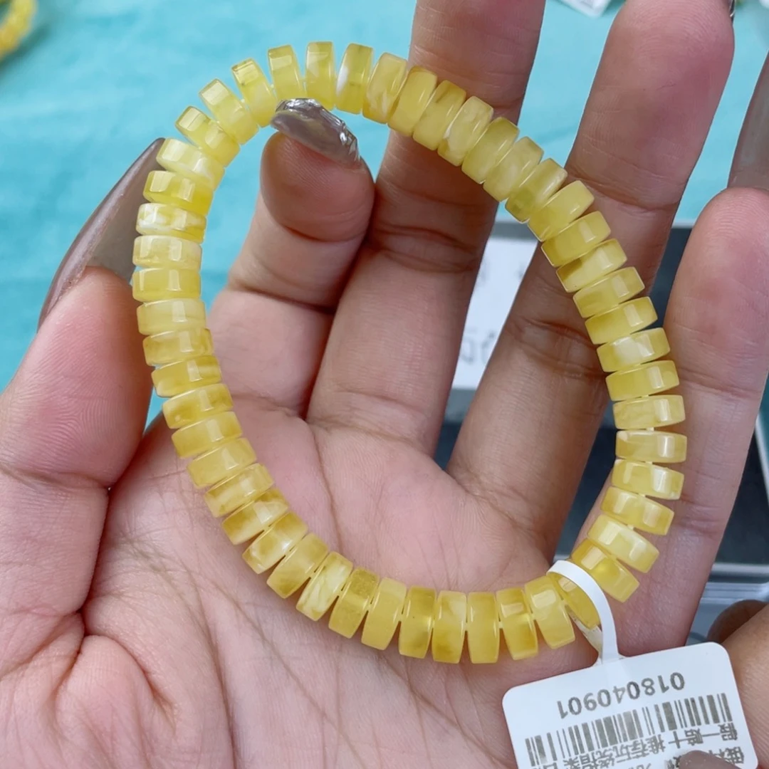 蜜蜡裸石未镶嵌蜜蜡