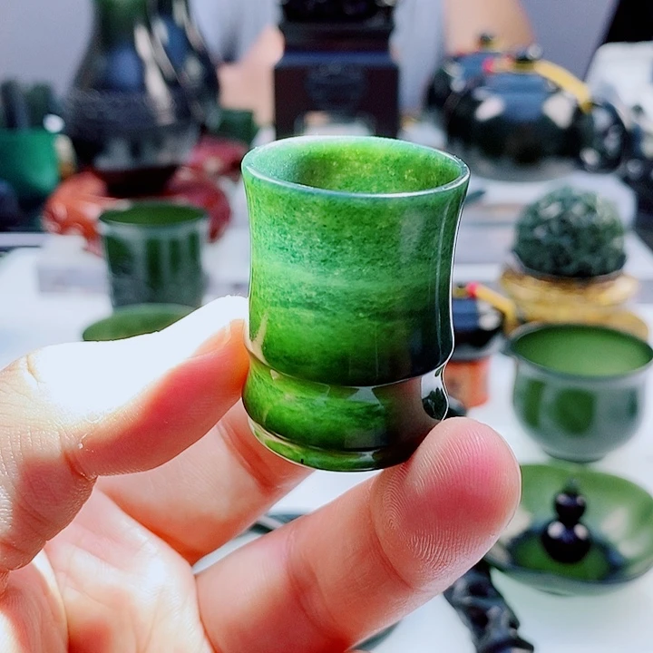 未镶嵌和田玉（青玉）把件