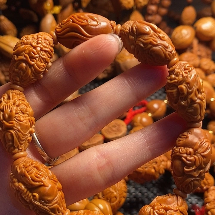 吊坠橄榄核群仙汇