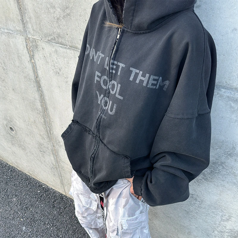 MOKU FLEET水洗破坏字母印花拉链宽松百搭休闲卫衣