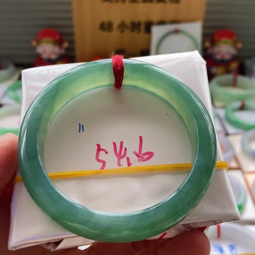 翡翠手镯未镶嵌11湖水绿11