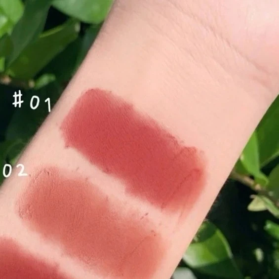 HYN 粉感唇釉#01