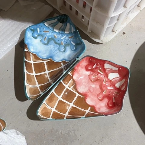 微瑕，不能明火，各2个冰淇淋