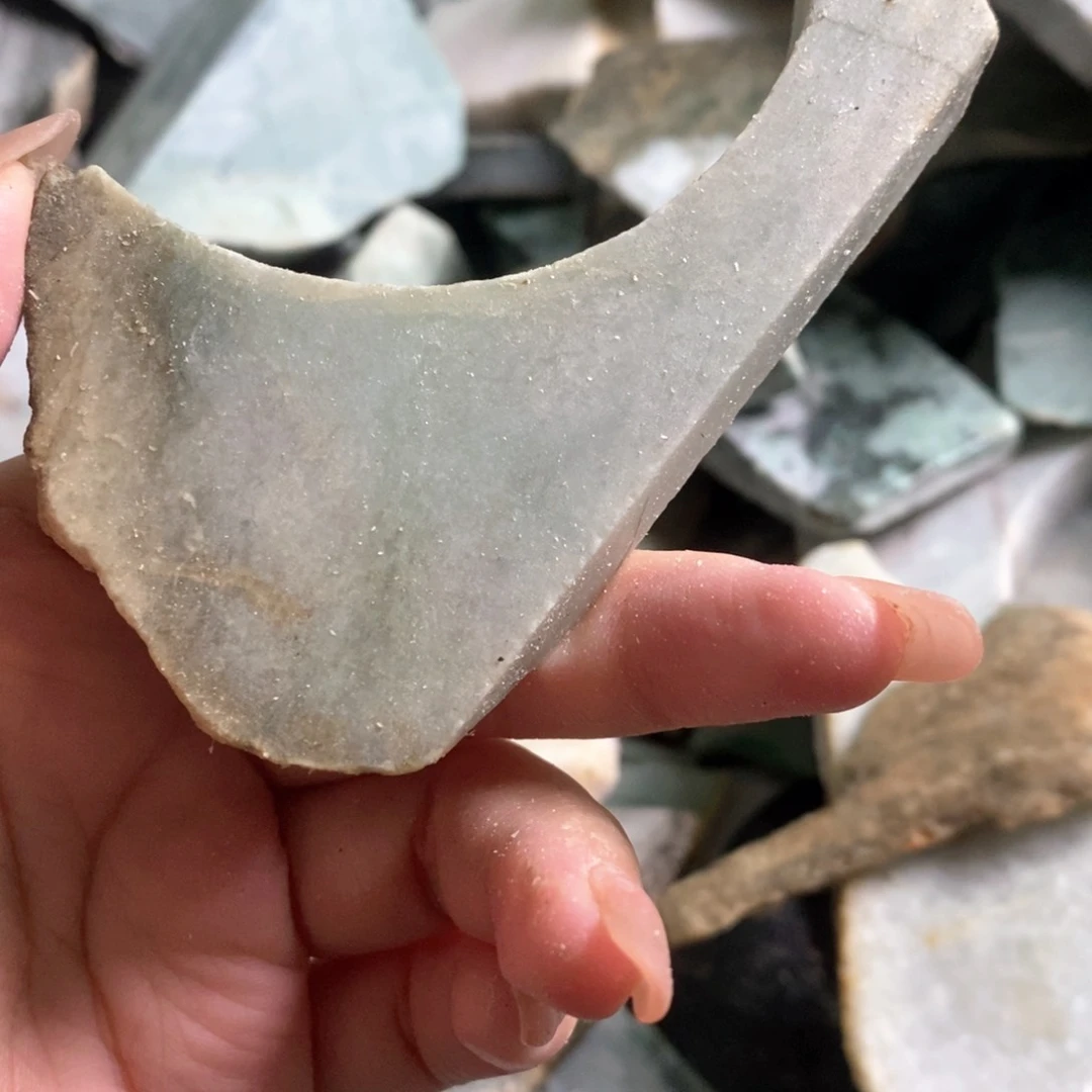 颈饰未镶嵌翡翠天然翡翠