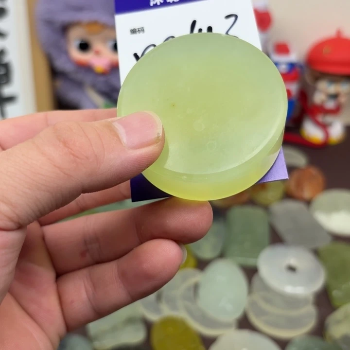 未镶嵌蛇纹石玉手镯143