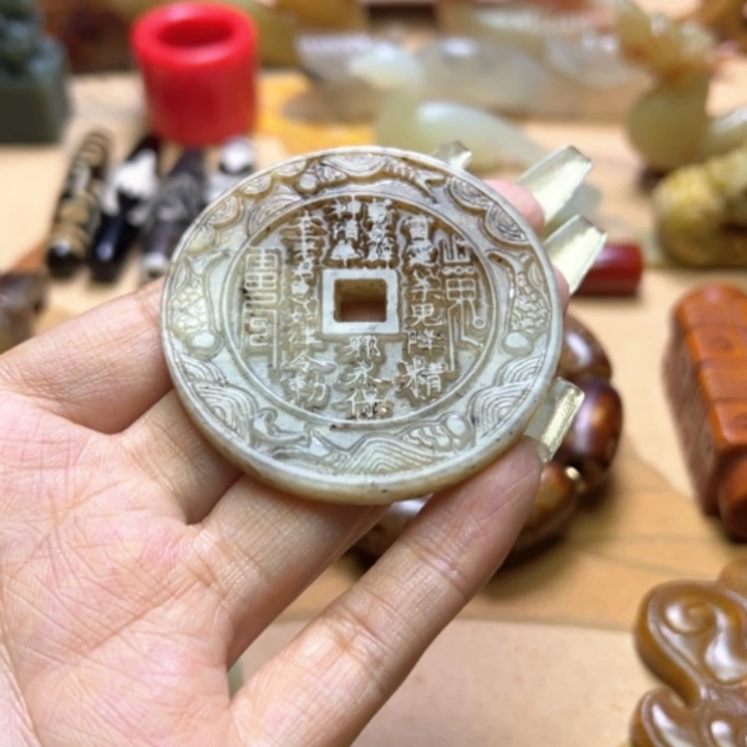 【闪购商品】蛇纹石玉颈饰未镶嵌