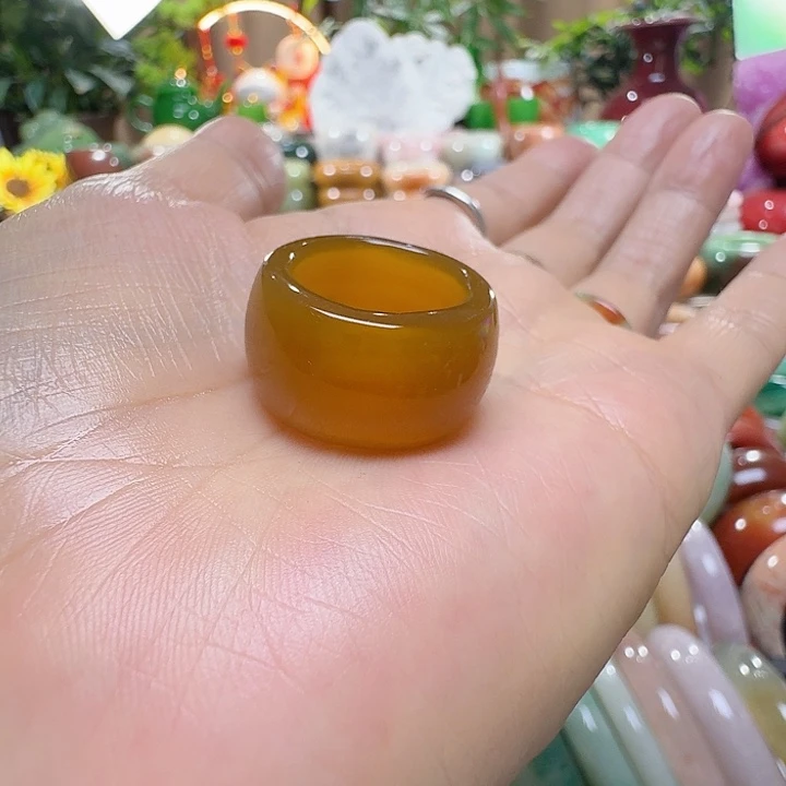 绿***叶玛瑙/玉髓未镶嵌戒指