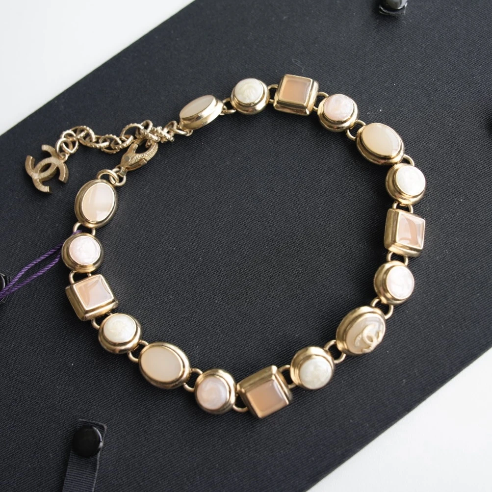 Chanel 多色珐琅项链