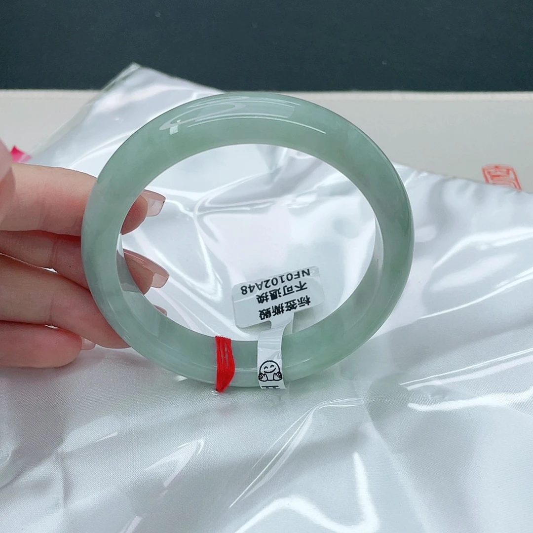 翡翠手镯未镶嵌正59