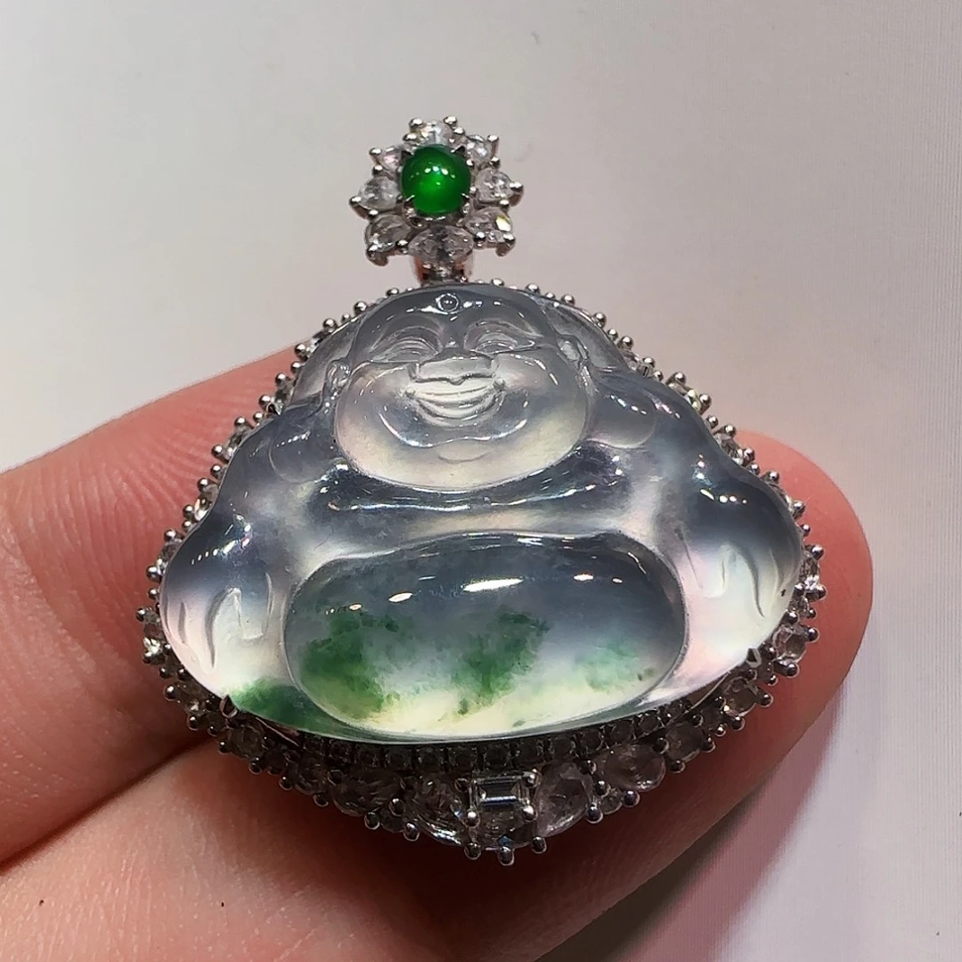 翡翠18K金镶嵌颈饰吊坠