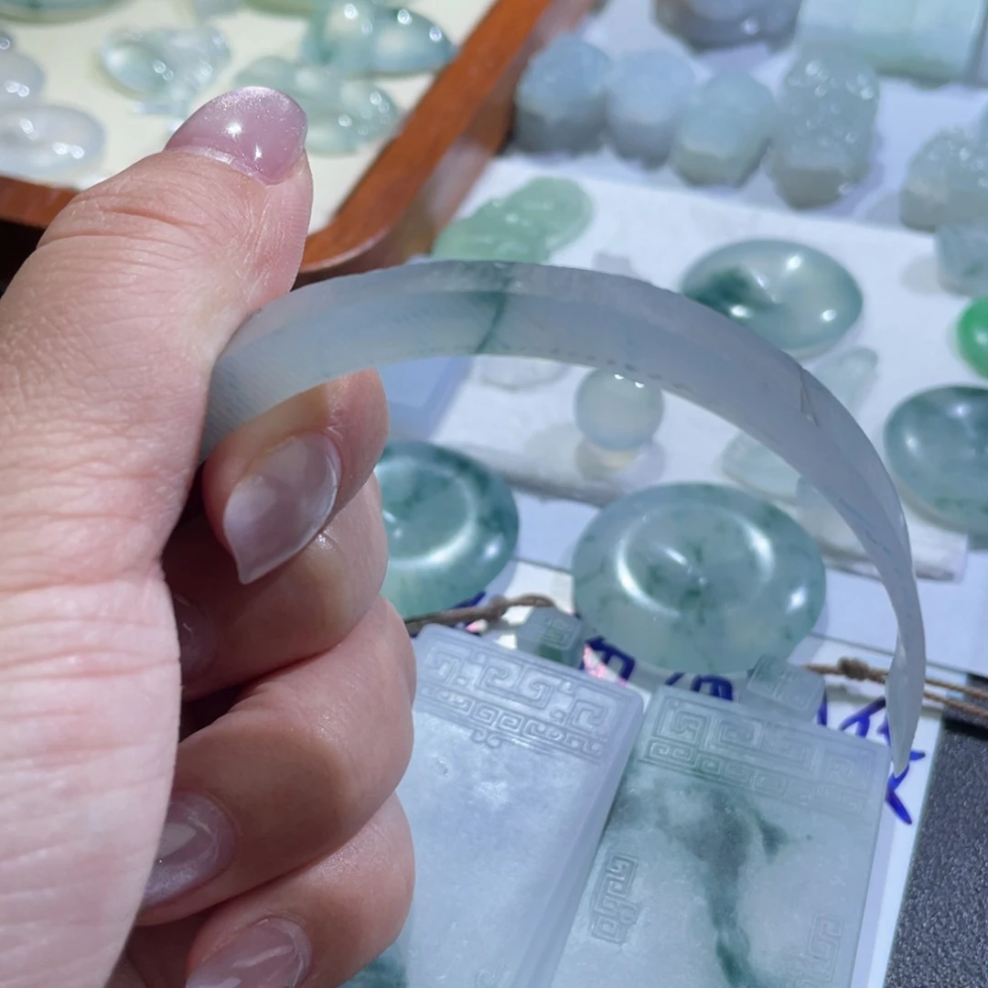 定制翡翠未镶嵌滴*答手牌