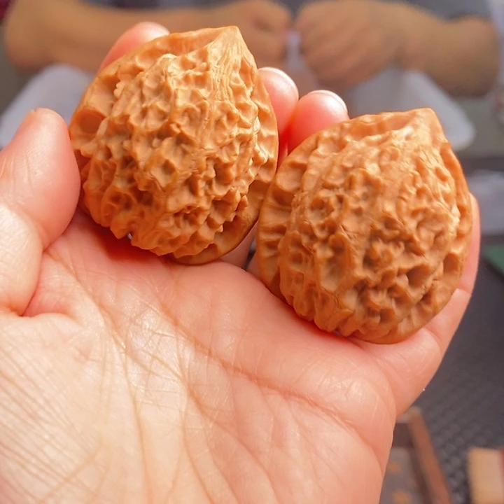 把件文玩核桃金牛