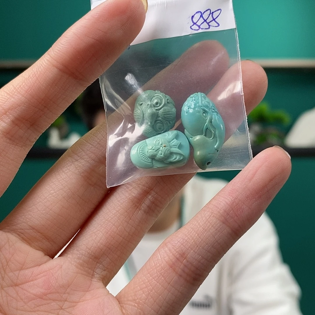 绿松石未镶嵌珠宝奇石