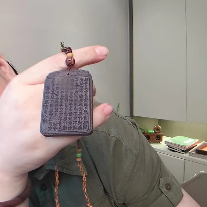 纯铜石英石合香 玫瑰 心。项链