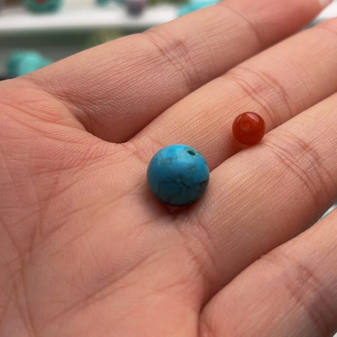 南红玛瑙配饰未镶嵌