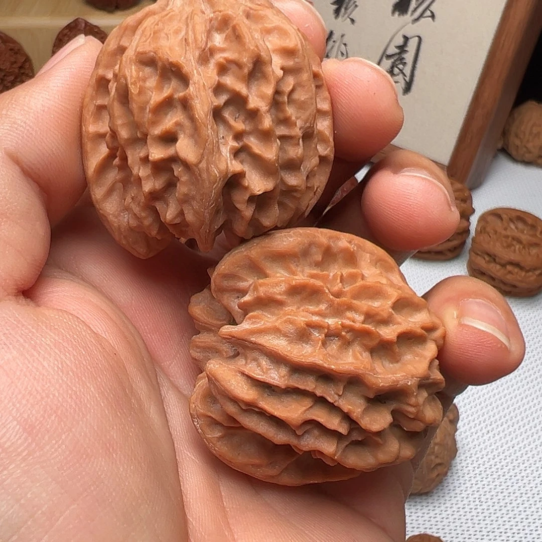 *****文玩核桃把件大龙