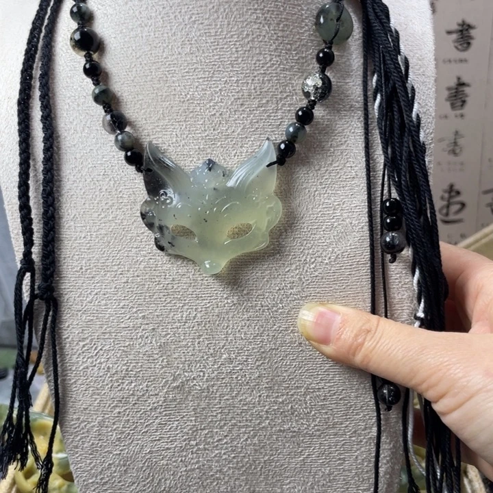 蛇纹石玉合金颈饰