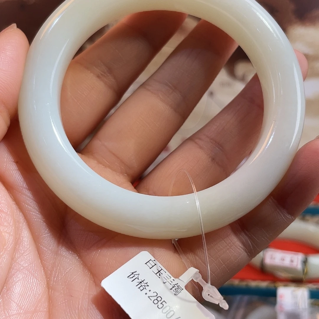 和田玉（白玉）未镶嵌手镯