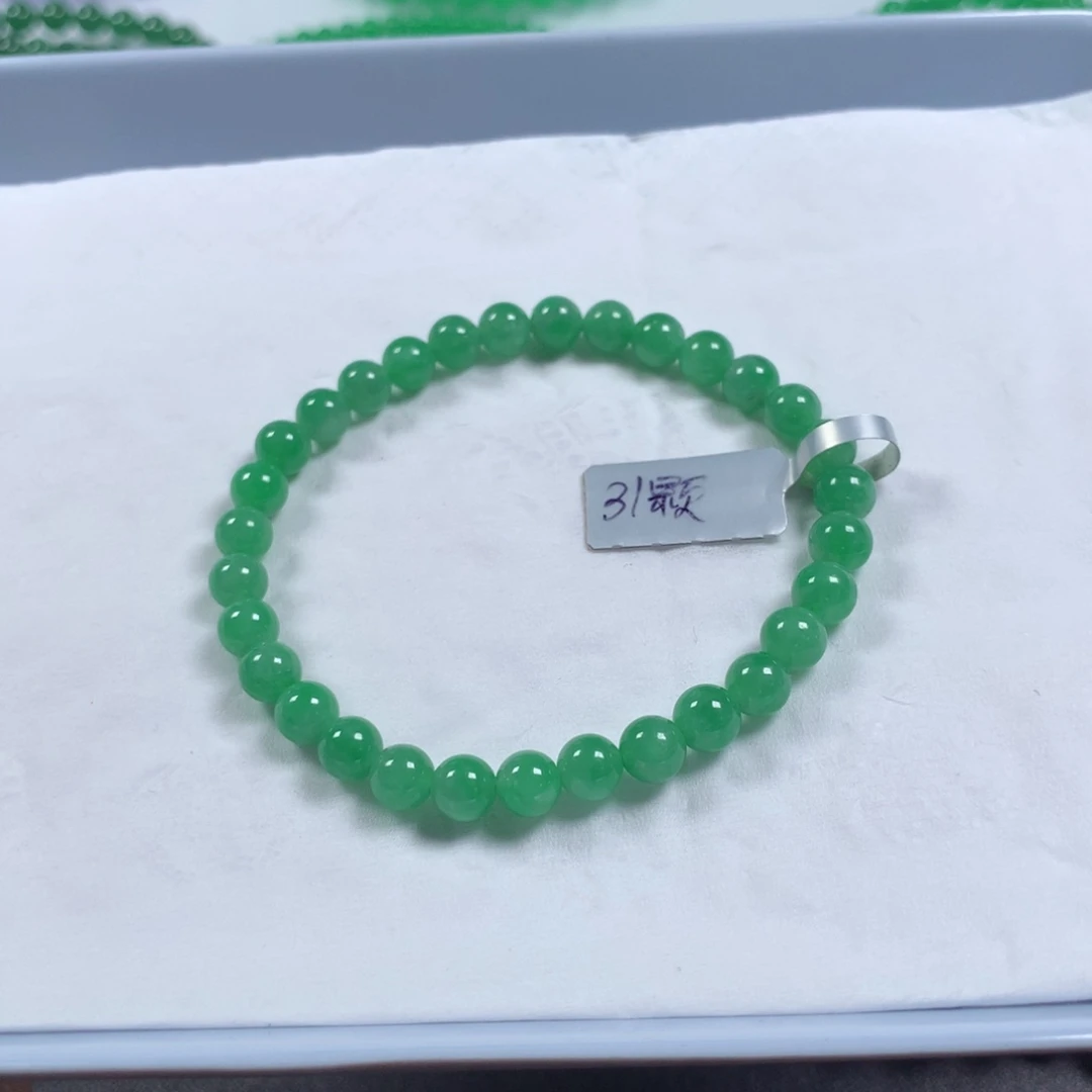 翡翠未镶嵌颈饰手串