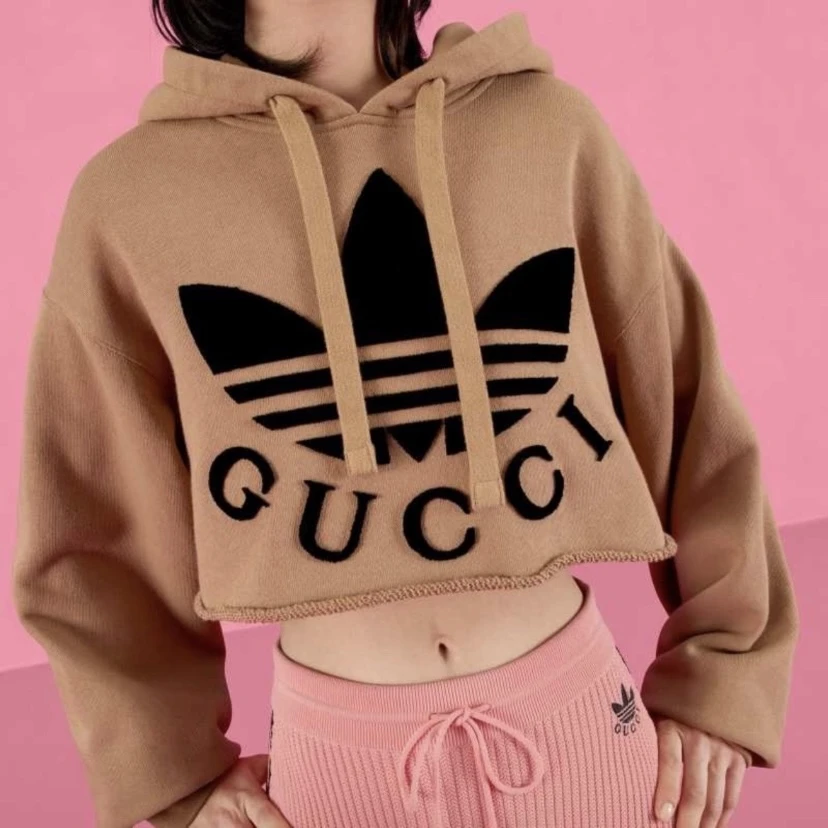 未使用 GUCCI/古驰 联名款抽绳品牌Logo字母套头短款连帽卫衣女装