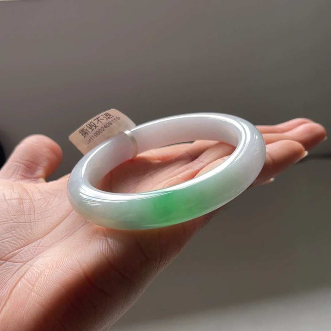 翡翠未镶嵌手镯54.5圈三天鉴赏期