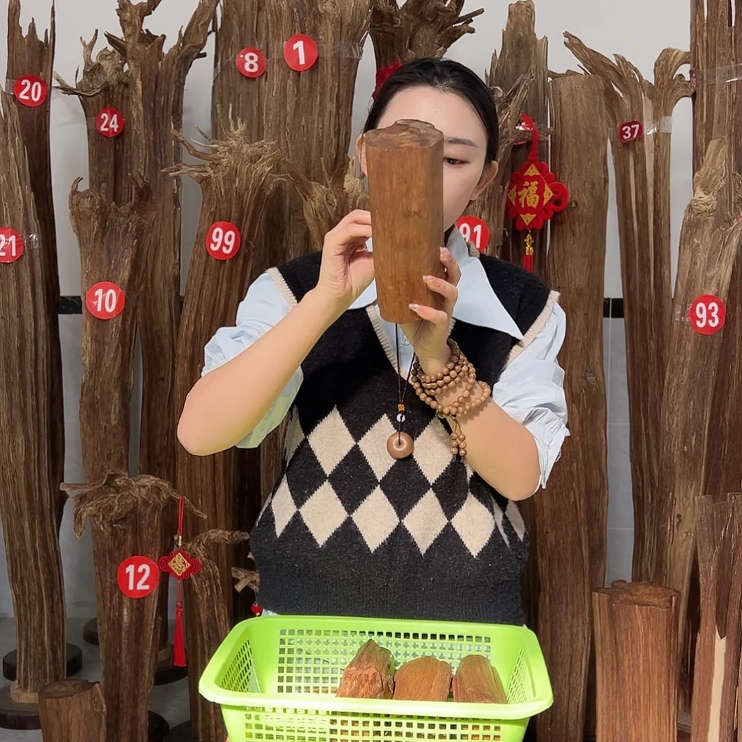 沉香碎屑沉香原材料