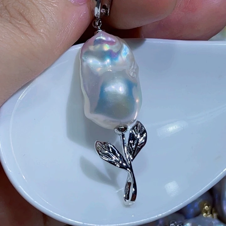 颈饰未镶嵌淡水珍珠